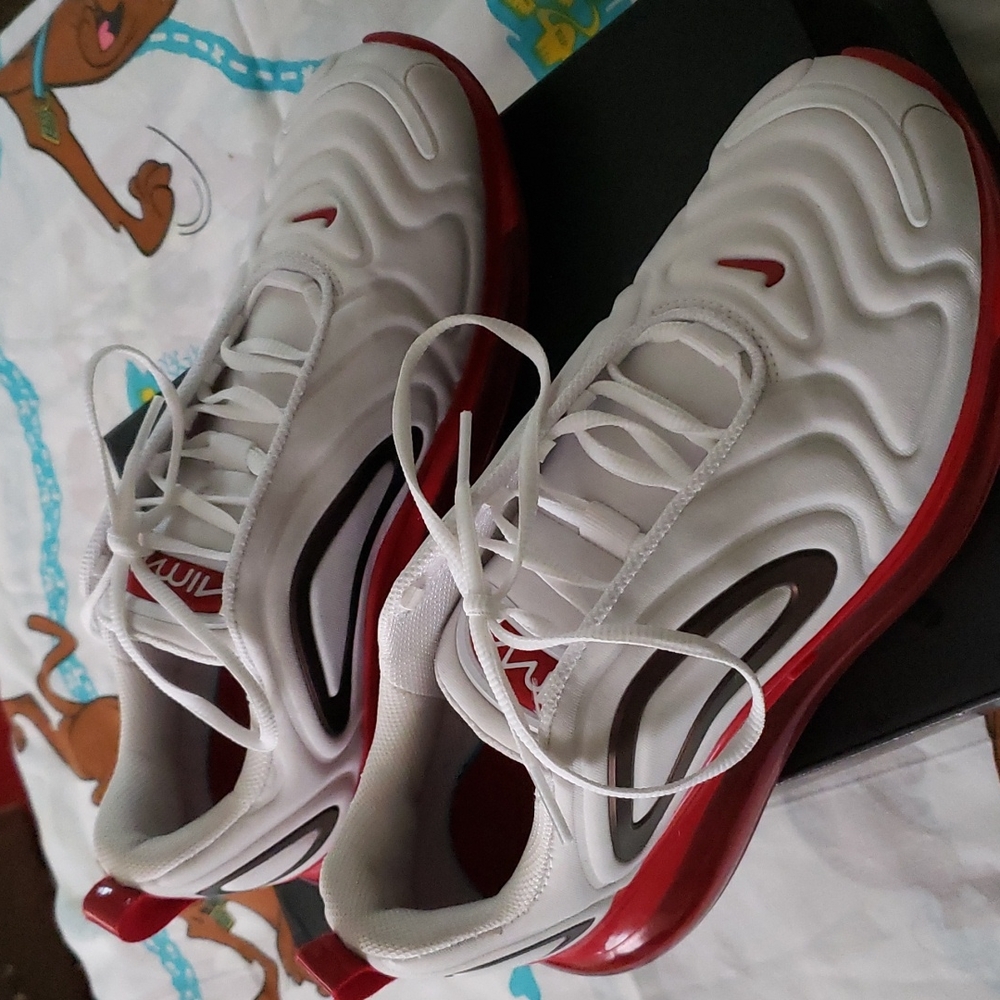 Women's air max 720 SE / 9.5 women's,  men's 8